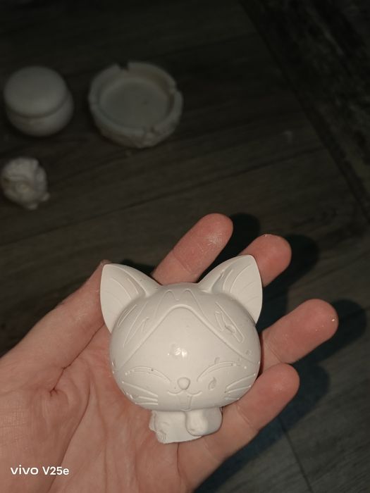 Продам  силиконовые формы б/у для гипса и смолы