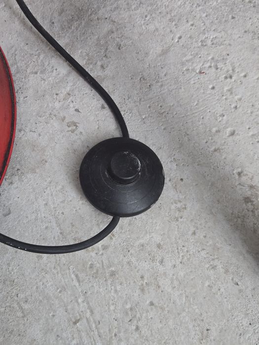 Лампи със стойка за под