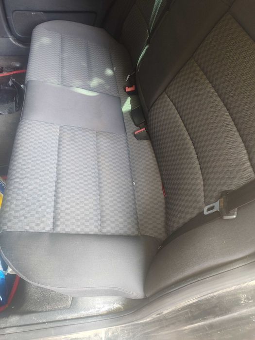 Audi a4 b5 1,8t на предно има забележки