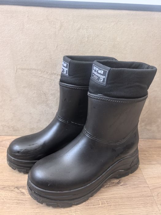 Гумени ботуши с вата