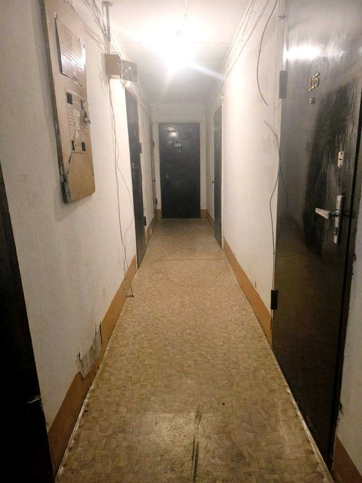 Продам однокомнатную Центр