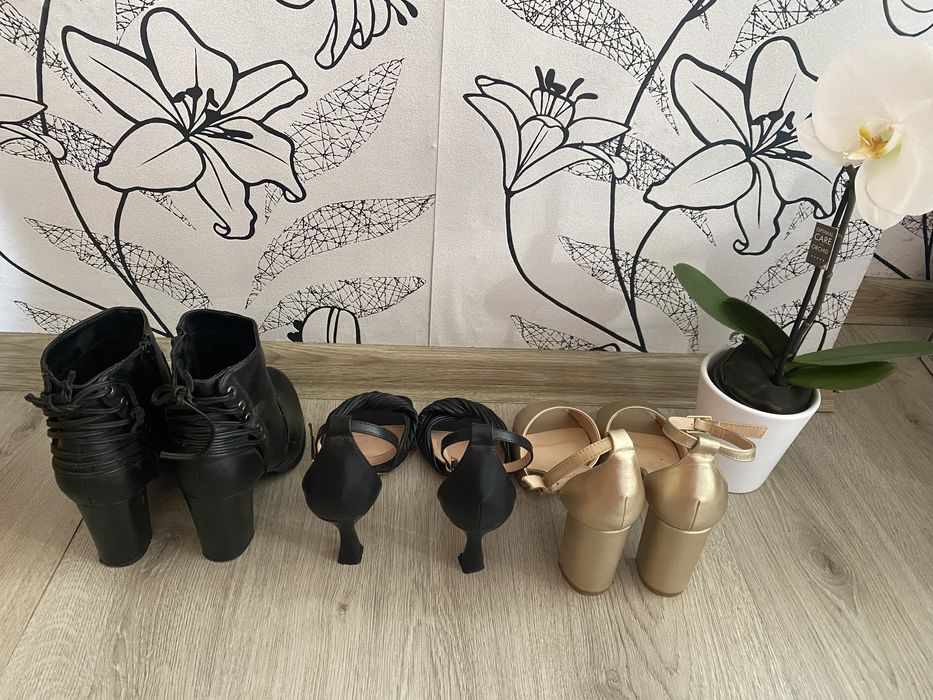 Официални дамски обувки по10 €