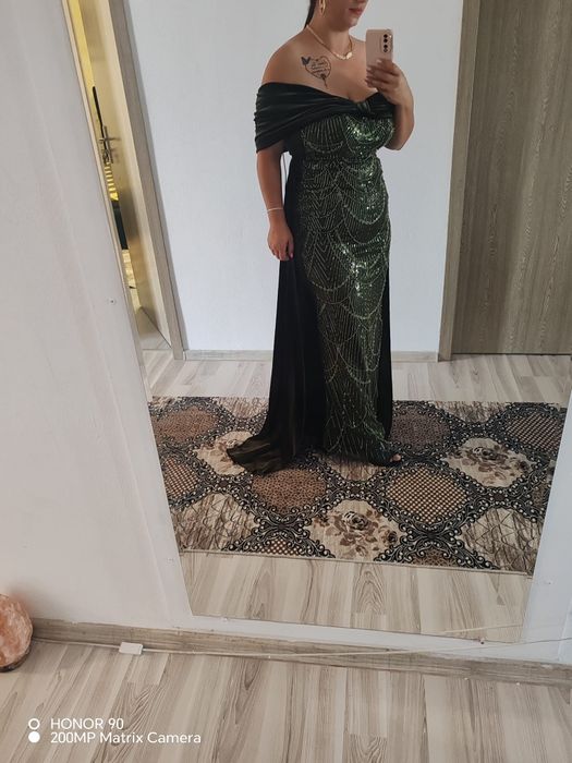 Rochie eleganta cu pietre