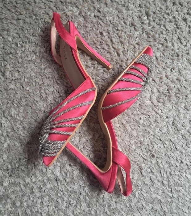 Pantofi eleganți de dama