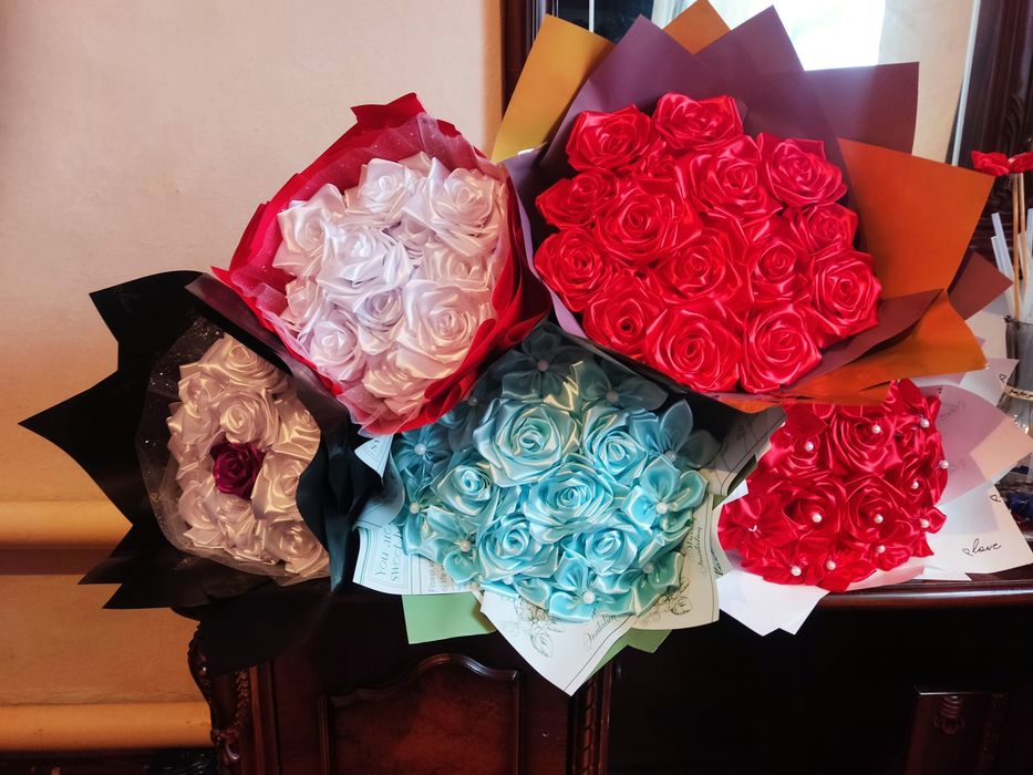 Букеты из ленты ручной работы!