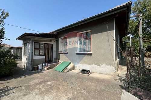 Продава се Къща в Шумен, Мътница - 100 кв.м за 561 €/кв.м - Снимка #1