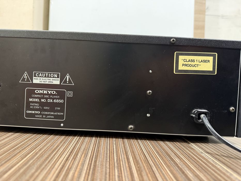 Yamaha CD-S700 Качествен Player