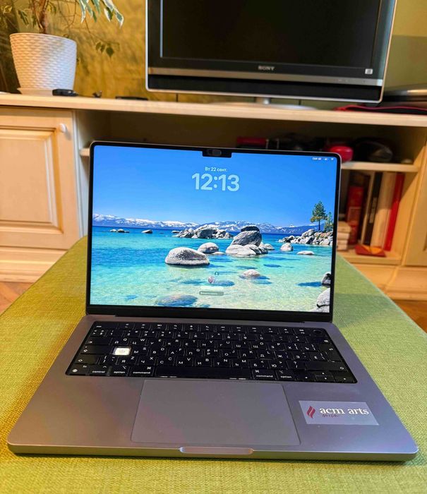 MacBook Pro 14″, Apple M1 Pro