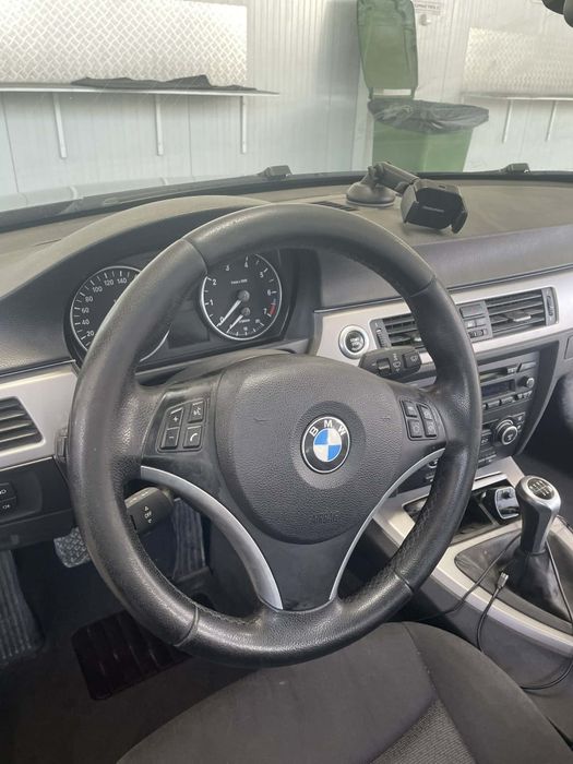 BMW E91 318i 2007