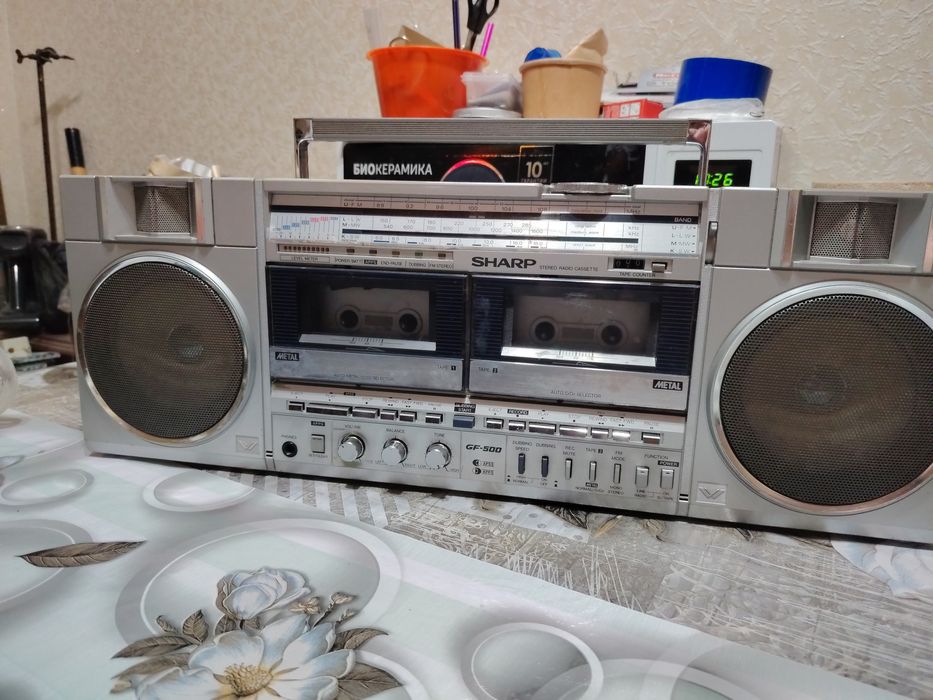 Продаётся культовый двухкассетный магнитофон Sharp GF-500