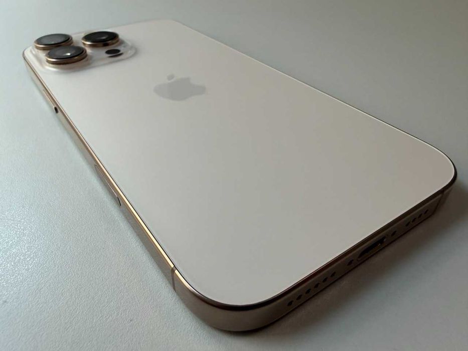  Apple / iPhone 16 Pro Max / 256 Gb / Desert / 95% Acumulator