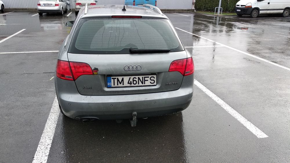 AUDI A4 2004 — imagine 4