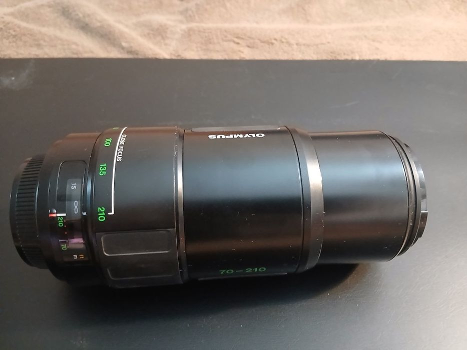 Olympus OM-101 Power Focus + 35-70mm + 70-210mm AF + Blitz T18 – COMPLET