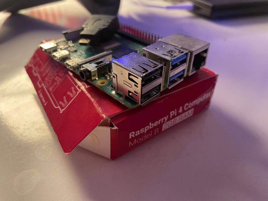 Raspberry Pi 4b 2GB