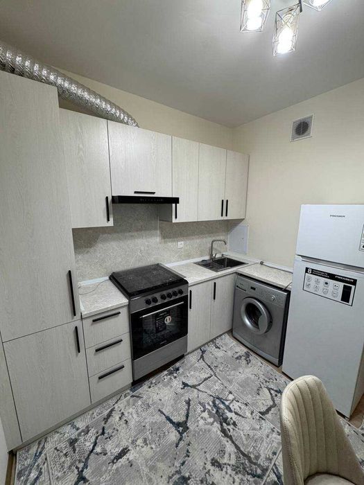 Срочно ПРОДАЕТСЯ квартира 2/4/13 Новостройка ЖК Almazar City