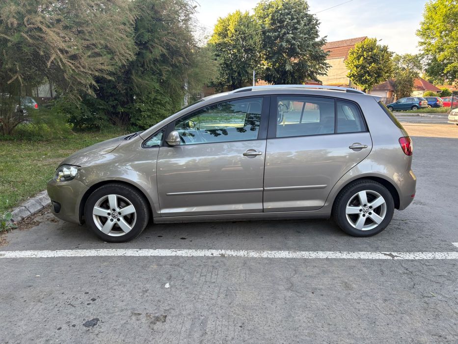 VOLKSWAGEN Golf Plus 2011 — imagine 2