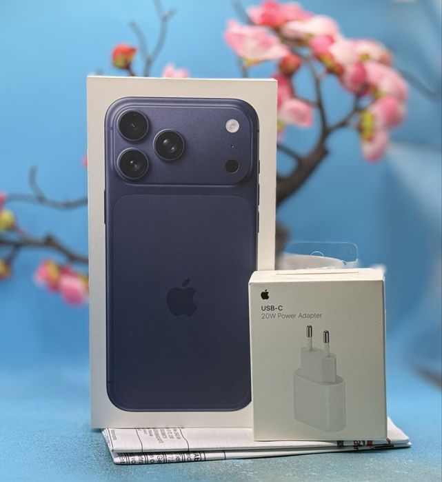 НОВ!!! Apple iPhone 17 Pro Max, 256GB, 5G, Deep Blue + адаптер Apple