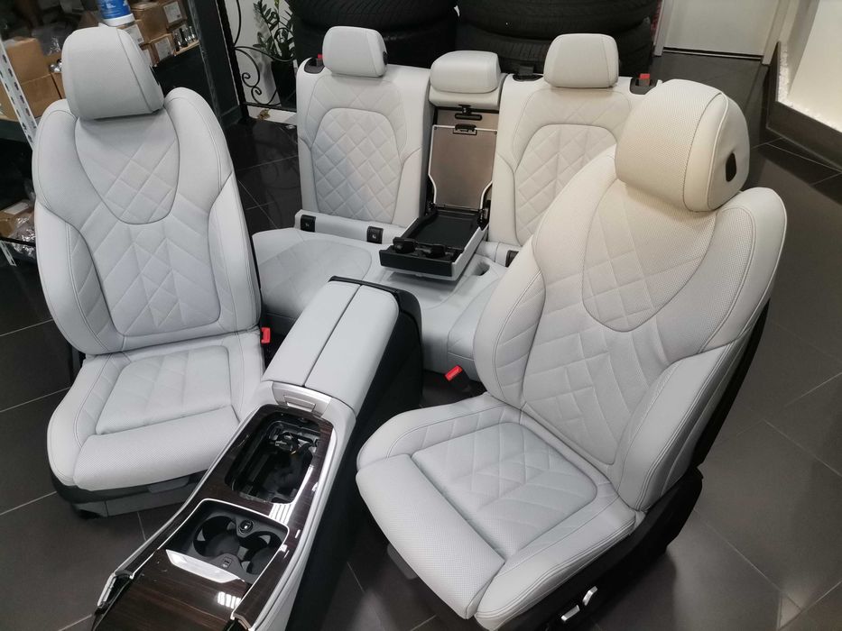 НОВ Спортен Кожен Салон Sensafin BMW X5 G05 X7 G07 Silverstone