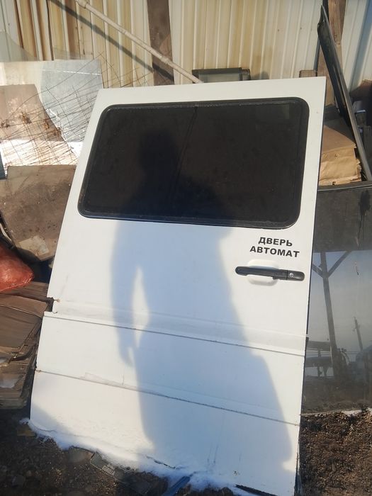 Продам двери от Мерседес спринтер