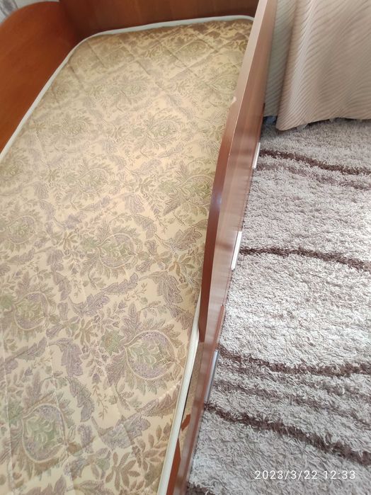 Кровать подростковая