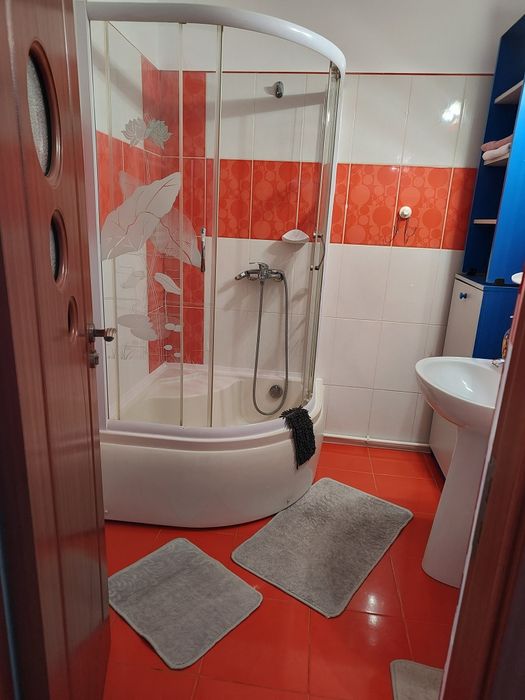 Închiriez ap. 2 camere Constanta Delfinariu