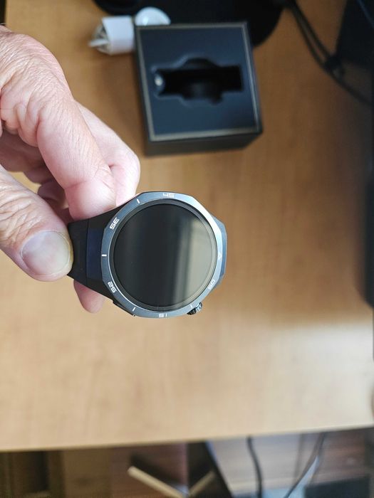 Huawei Watch GT 5 Pro (46mm, Black) – Титаниев корпус, състояние като нов