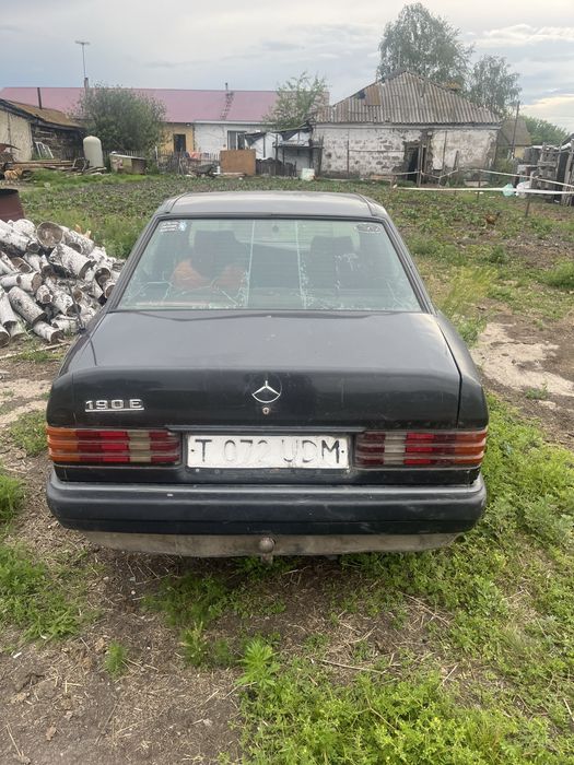 Мерседес бенз 190