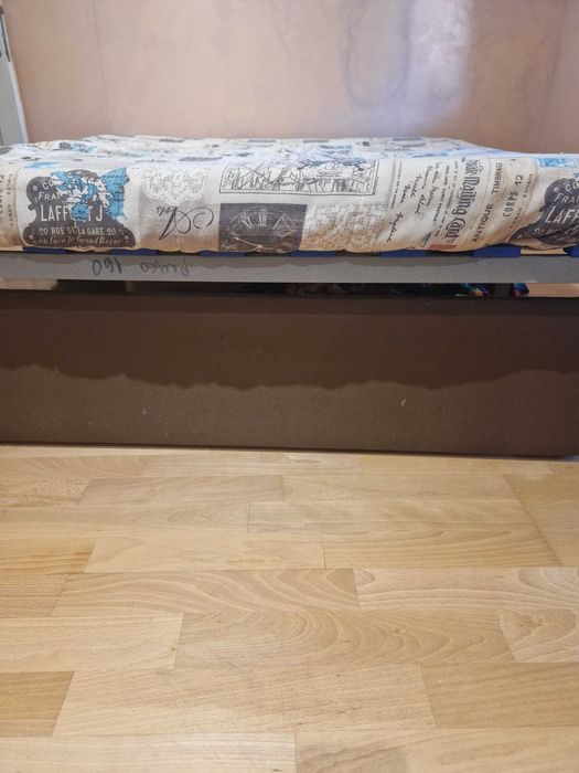 Разтегателно канапе ставащо на спалня за 555 лева