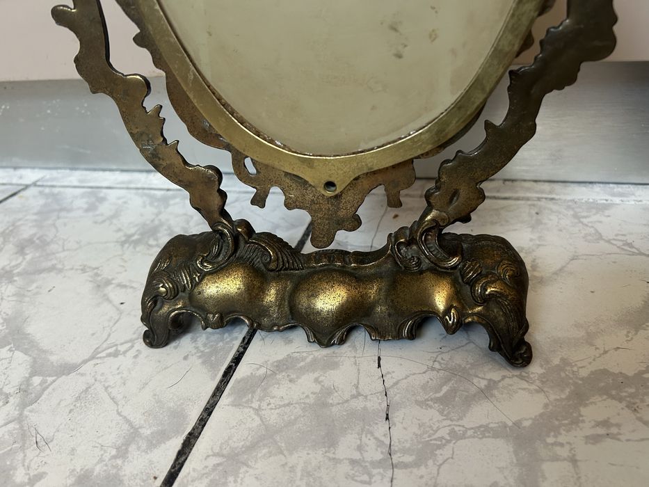 Oglinda veche din bronz masiv in stil baroc