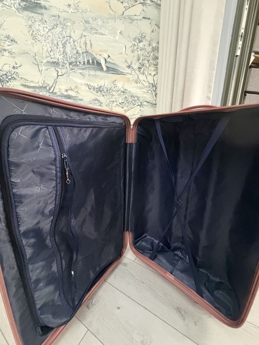 Чемодан Большой