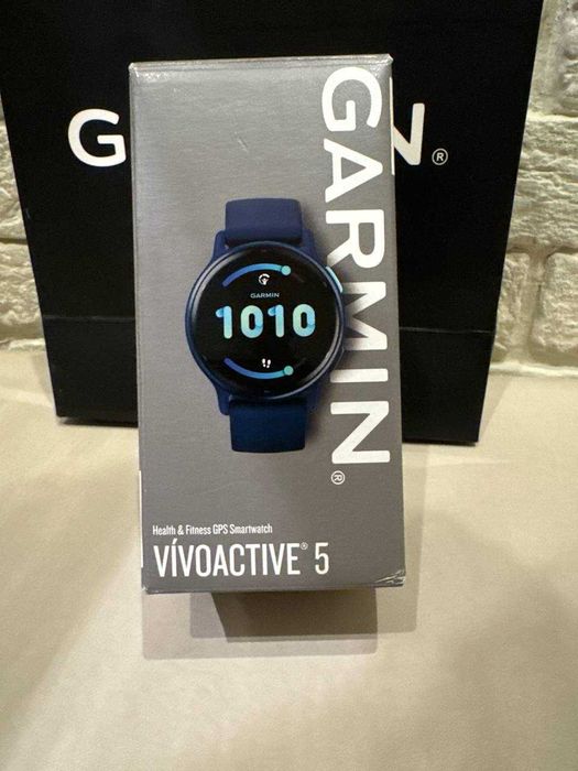 Спортивные часы Garmin vivoactive 5