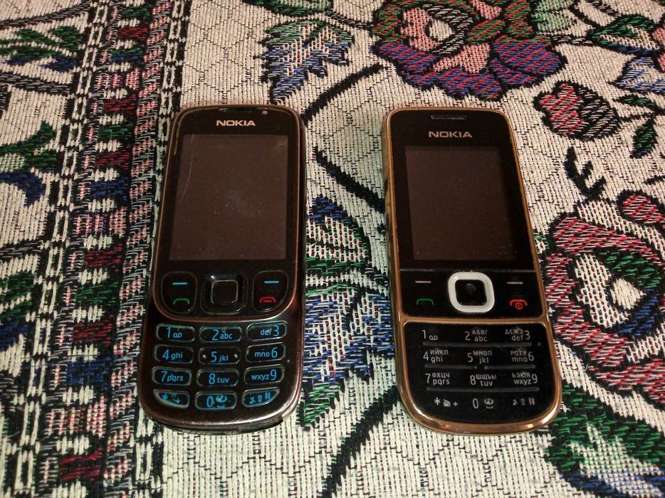 Продам телефоны  Nokia 2700 Classic и 6303