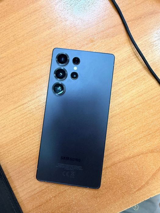 Samsung s25 Ultra 12/256