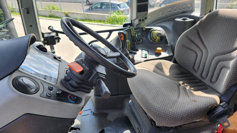 Vand Tractor Claas Arion 630