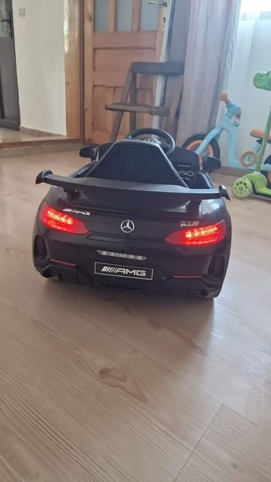 Vând  Mercedes copii