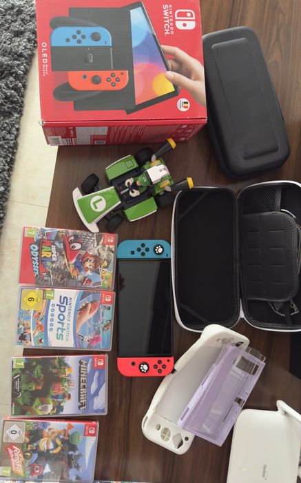 Nintendo Switch Oled+ Mario Kart Live