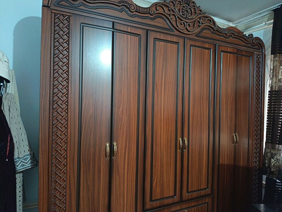 Продаётся спалний гарнитур и стенка