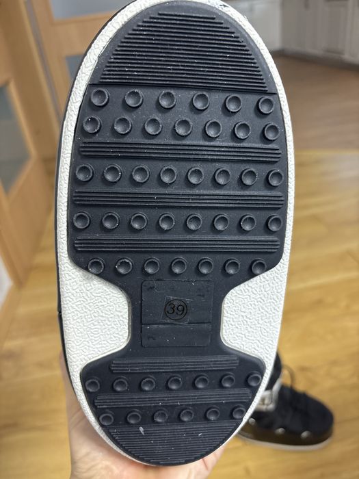 Cizme Moon Boot de iarna