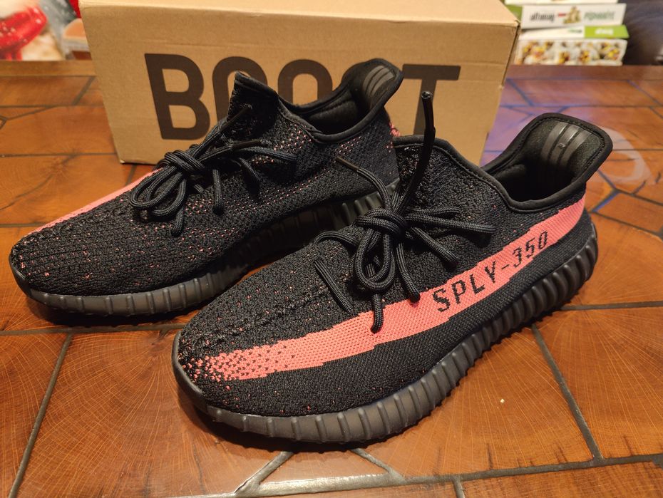 Adidas Yeezy Boost 350 V2 core black red