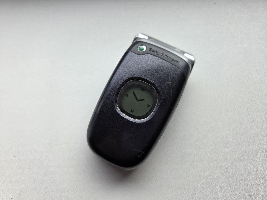 Sony Ericsson Z300i - telefon de colectie