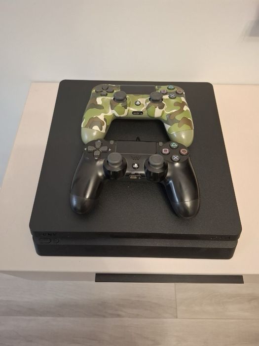 PlayStation 4 Slim