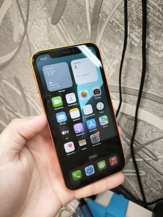 iPhone XR в корпусе 17 PRO 64gb 75%акб ОБМЕН.
