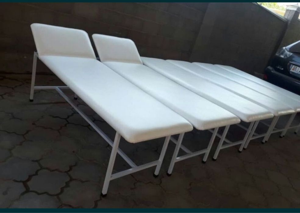 Стационарная кушетка