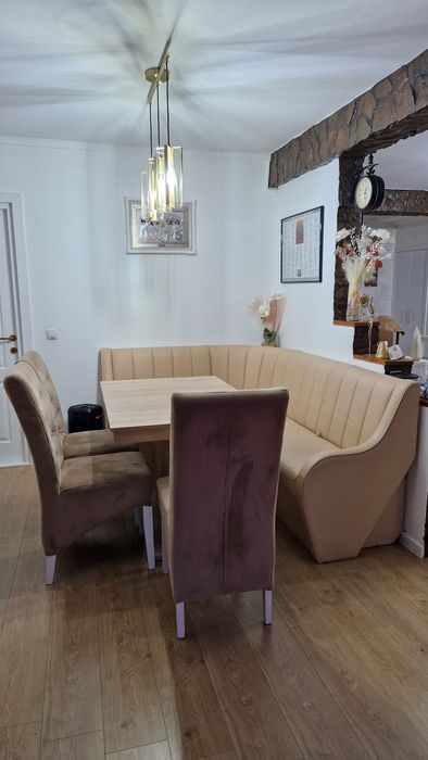 Coltar bucatarie cu masa extensibila