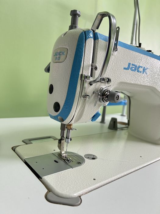 Промышленная машина Jack со столом