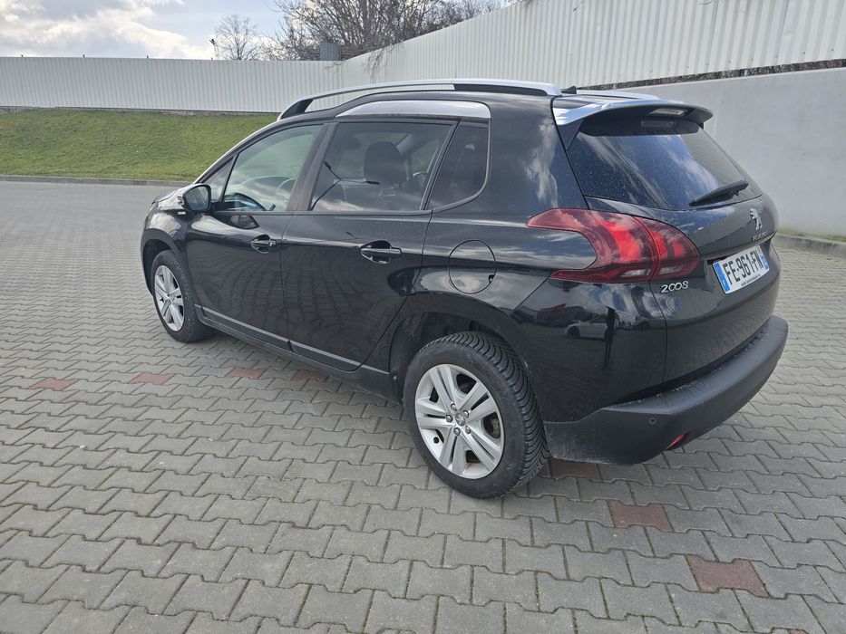 Peugeot 2008 1.2i Cutie Automata Rate cu buletinul
