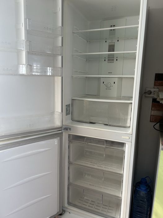 холодильник в хорошем состояний