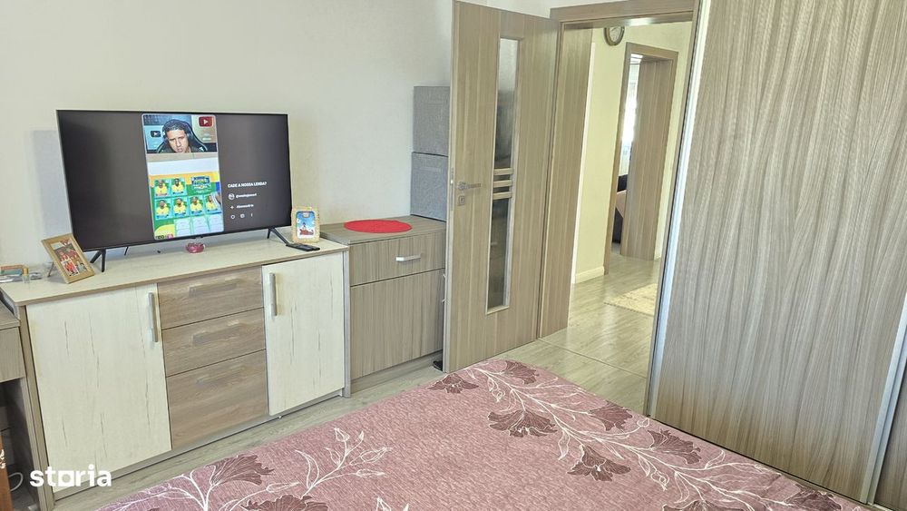 Vand apartament cu 3 camere decomandat  Deva, GARAJ, BOXA Imp. Traian