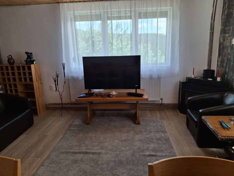 Închiriez cabana Ranca .!Se închiriază doar integral și are 16 locuri!