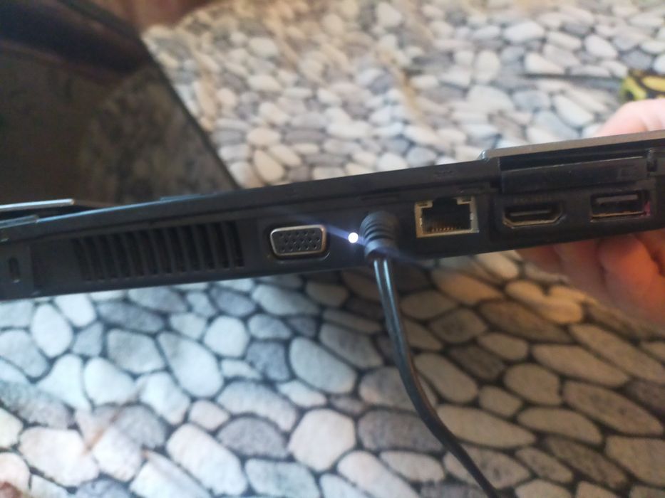 Ноутбук не работает.